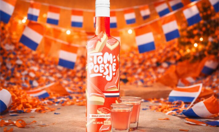 A limited Orange edition of Tompoesje