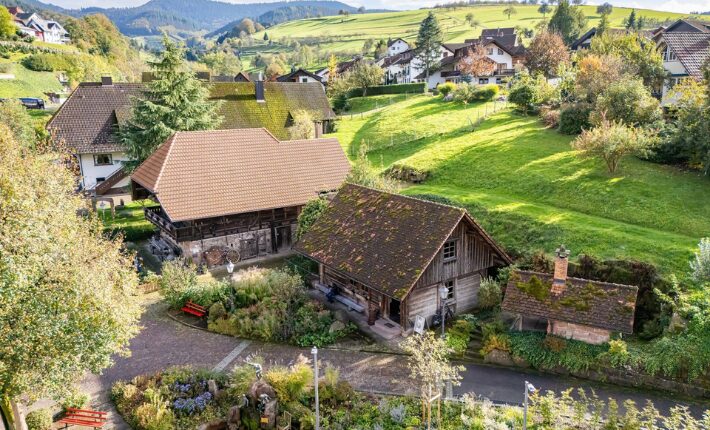 An aerial view of the Old Mill Museum in the holiday village of Oberharmersbach - credits heimatlichter/Schwarzwald Tourismus