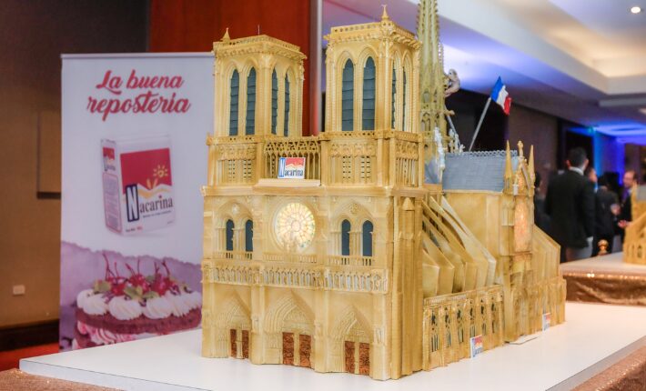 Cake of the Notre Dame by NACARINA