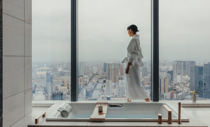 Fairmont Tokyo - a spa deck with Tokyo Tower views