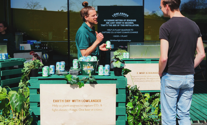 Lowlander voert Earth Day campagne met hun Cool Earth Lager