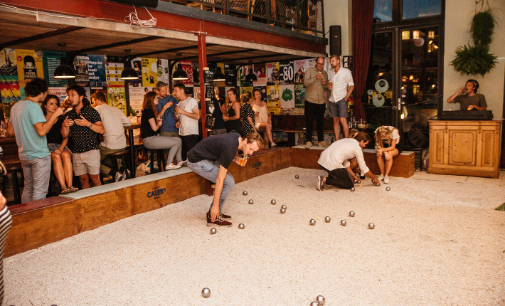 Economie pizza gastheer First 'jeu de boules'-food hall 'Mooie Boules' opens in Rotterdam | The  Dutch love to play the game | horecatrends.com