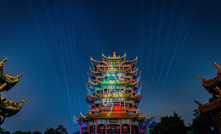 Fairmont Kea Lani combines foraging, canoeing, and a beachfront feast rooted in local traditions