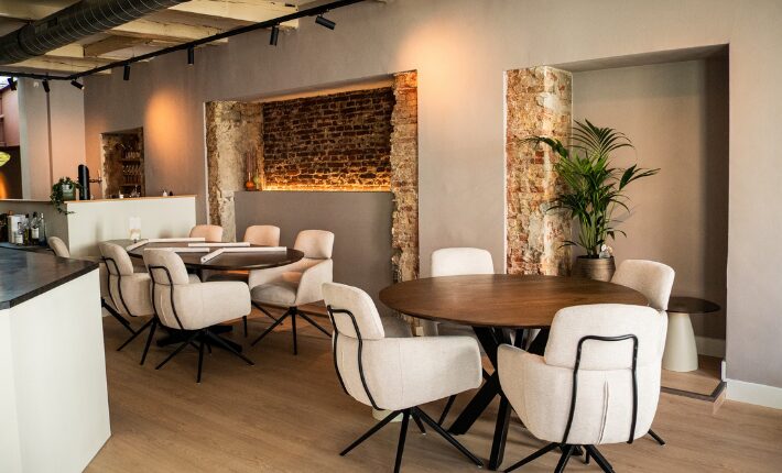 The interior of restaurant Luwte in Groningen - credits Boas Wiegmans