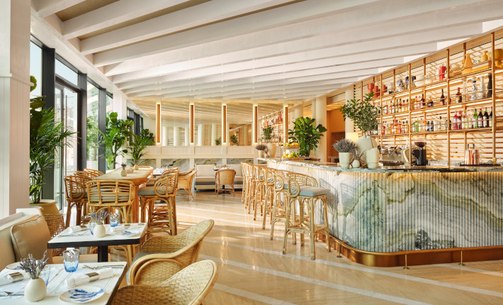 The Lana by the Dorchester Collection -Riviera bar