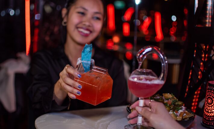 WOGO - self-guided cocktail tours to the best bars