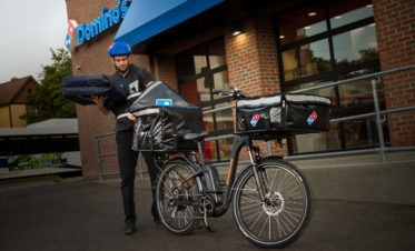 Waardeloos Streng Tram Domino's® Pizza en Rad Power® Bikes | E-bike programma voor het bezorgen in  Amerika - horecatrends.com